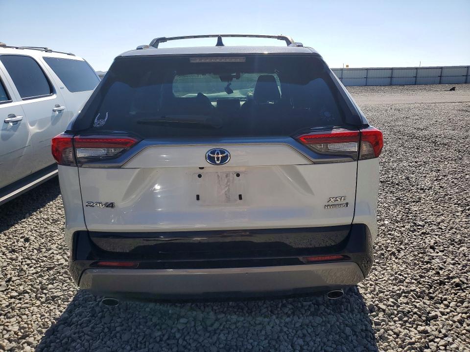 Photo 6 from auction – 2021 TOYOTA RAV4 with VIN 2T3E6RFV1MW017483