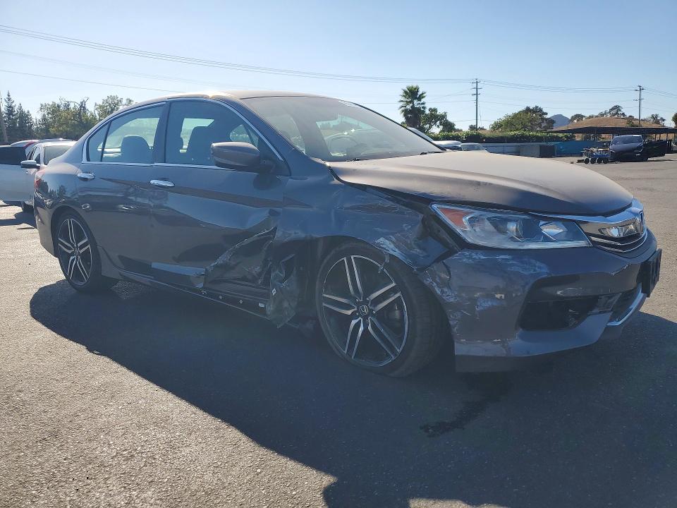 Photo 4 from auction – 2017 HONDA ACCORD with VIN 1HGCR2F56HA295551
