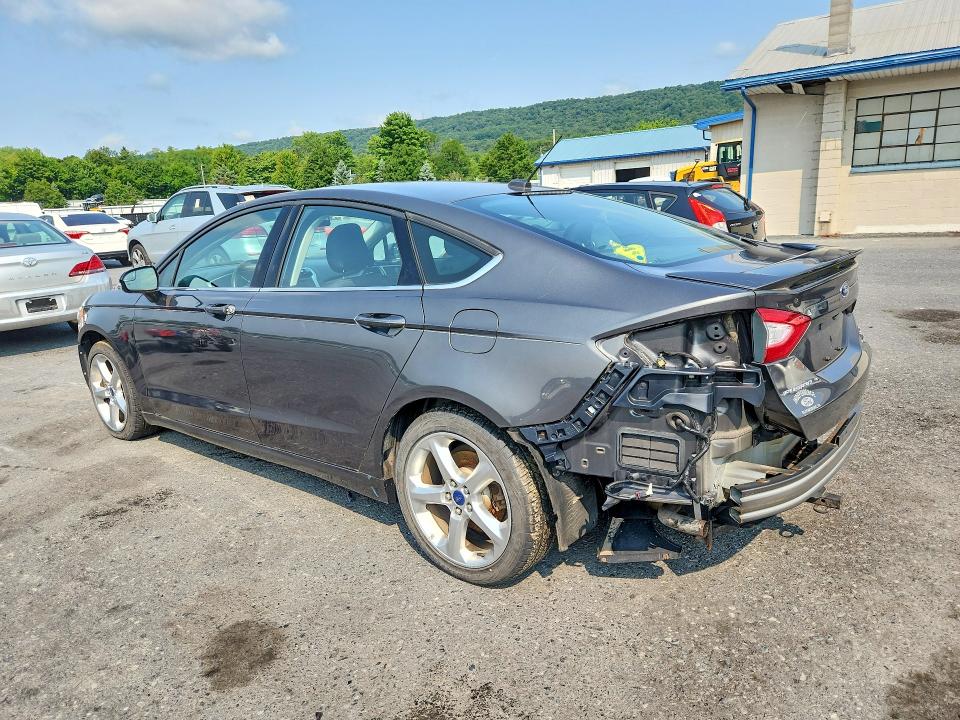 Photo 2 from auction – 2016 FORD FUSION with VIN 3FA6P0T96GR310167