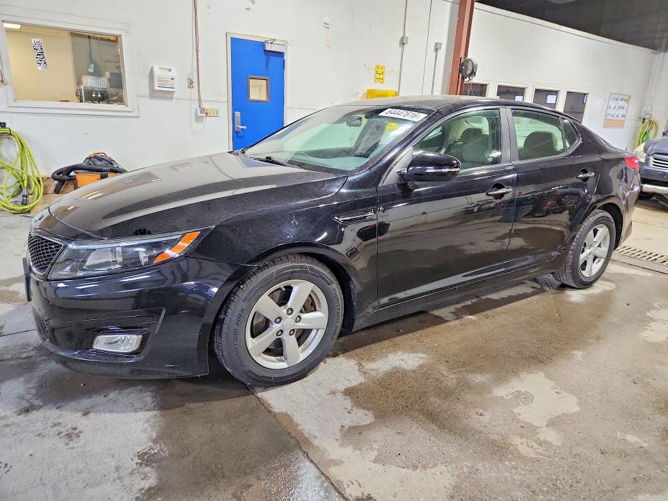 KIA OPTIMA 2015 with VIN 5XXGM4A70FG489836 - Photo from auction