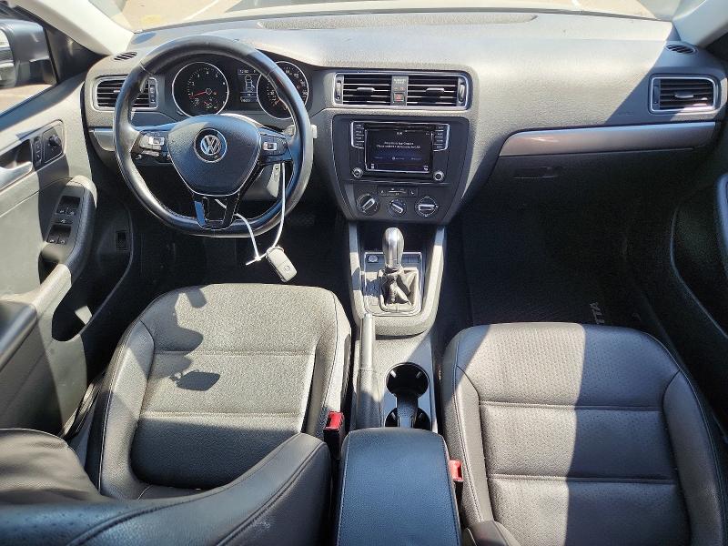 Photo 8 from auction – 2017 VOLKSWAGEN JETTA with VIN 3VWDB7AJ9HM366461