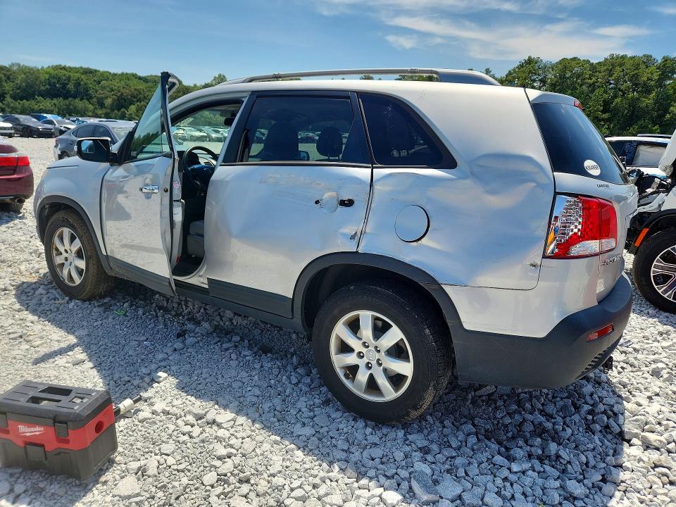 Photo 2 from auction – 2013 KIA SORENTO with VIN JTMZD31V476045957