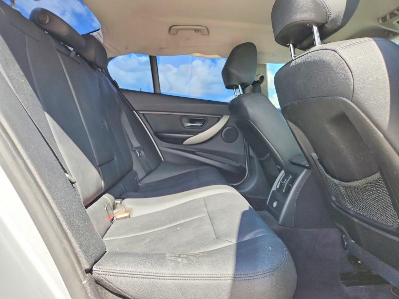 Photo 10 from auction – 2013 BMW 328 with VIN WBA3A5G58DNP21780