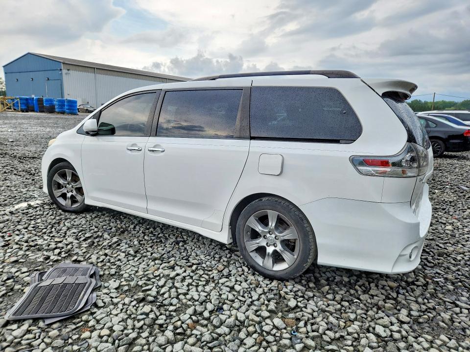 Photo 2 from auction – 2014 TOYOTA SIENNA with VIN 5TDXK3DC7ES405579