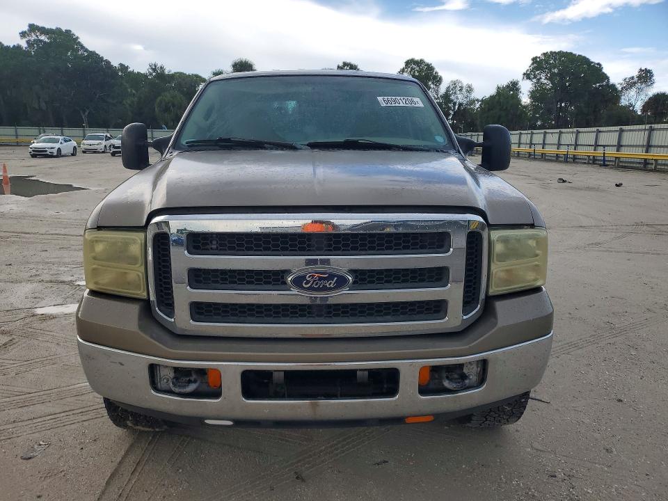 Photo 5 from auction – 2005 FORD F250 with VIN 1FTSW21585EC65465