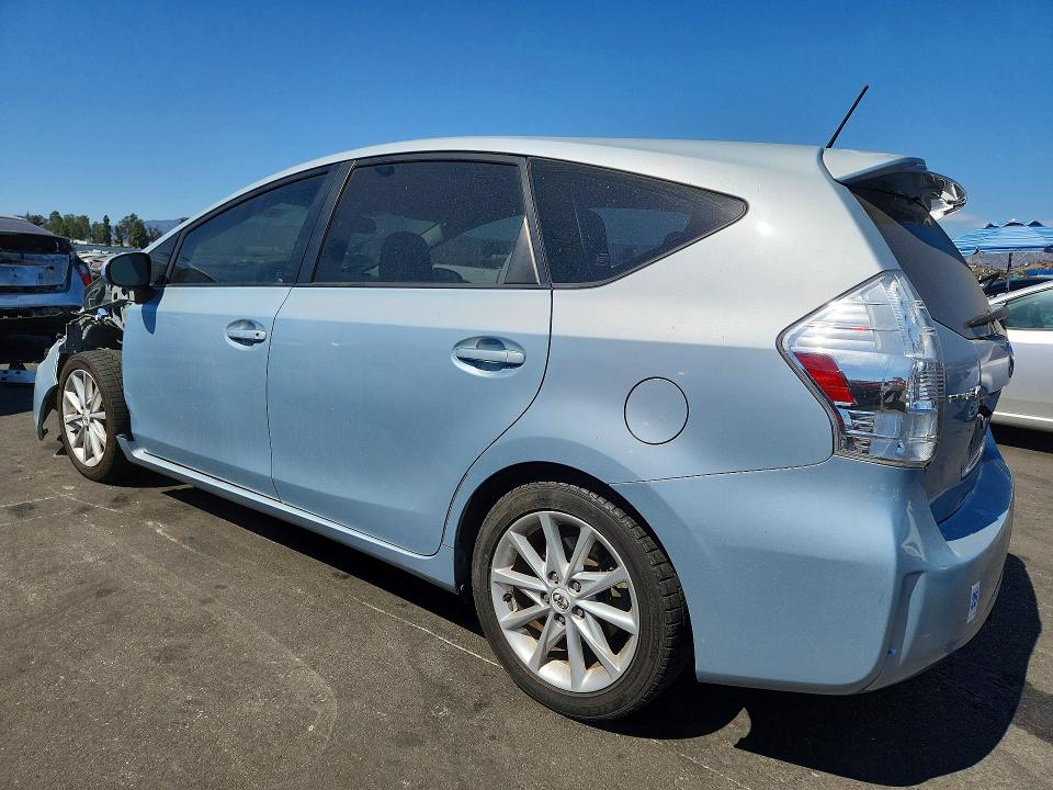 Zdjęcie 2 z aukcji – 2012 TOYOTA PRIUS V z VIN JTDZN3EU1C3044517