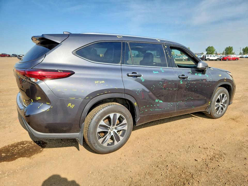 Zdjęcie 3 z aukcji – 2020 TOYOTA HIGHLANDER z VIN 5TDGZRBH2LS030694