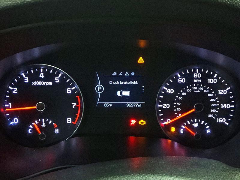 Снимка 9 от търг – 2018 KIA SPORTAGE с VIN KNDPM3AC3J7363270