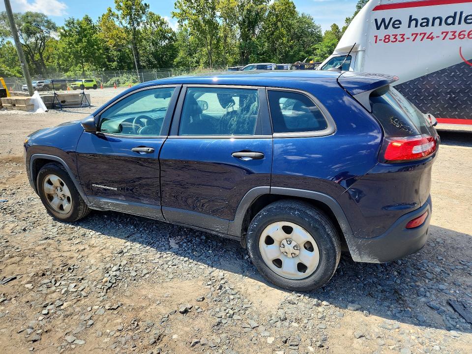 Photo 2 from auction – 2015 JEEP CHEROKEE with VIN 1C4PJLAB5FW732658