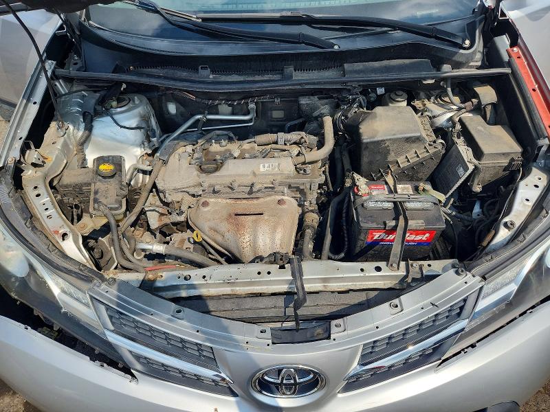 Photo 12 from auction – 2015 TOYOTA RAV4 with VIN 2T3RFREV6FW239605