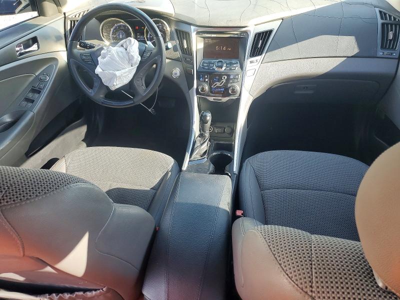 Photo 8 from auction – 2011 HYUNDAI SONATA with VIN 5NPEC4AB8BH315669