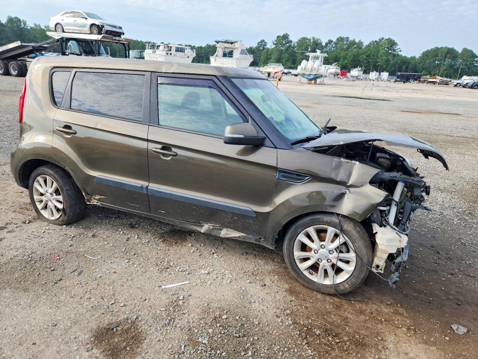 Photo 4 from auction – 2013 KIA SOUL with VIN KNDJT2A60D7489054