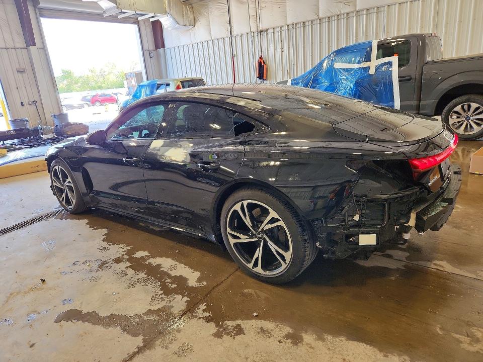 Photo 2 from auction – 2022 AUDI E-TRON GT with VIN WAUCJBFW2N7007450
