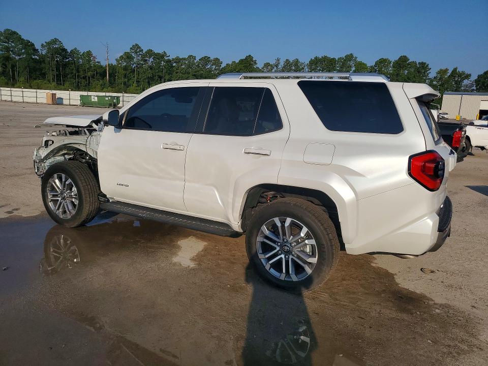 Photo 2 from auction – 2026 TOYOTA 4RUNNER with VIN JTEVA5BR5T5108001