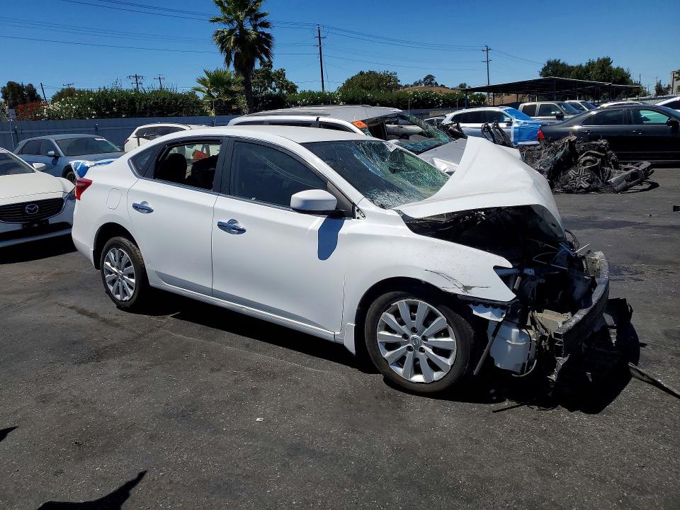 Photo 4 from auction – 2016 NISSAN SENTRA with VIN 3N1AB7AP9GY238368