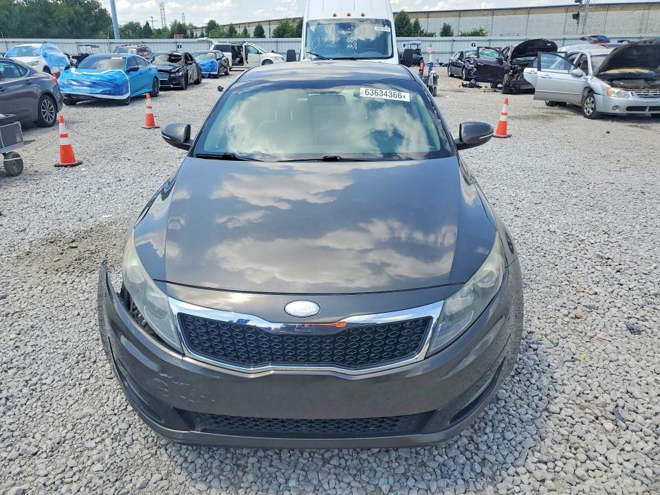Zdjęcie 5 z aukcji – 2013 KIA OPTIMA z VIN 5XXGM4A79DG248340