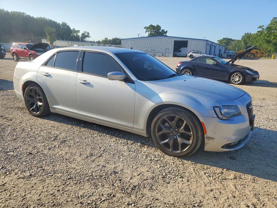 صورة رقم 4 من المزاد - 2023 CHRYSLER 300 مع VIN 2C3CCABG7PH565439