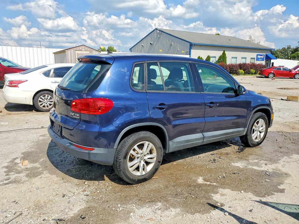 Photo 3 from auction – 2014 VOLKSWAGEN TIGUAN with VIN WVGBV3AX5EW551208