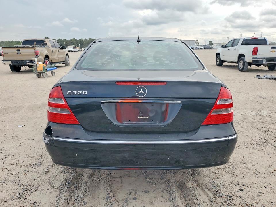 Снимка 6 от търг – 2003 MERCEDES-BENZ E с VIN WDBUF65J03A197950
