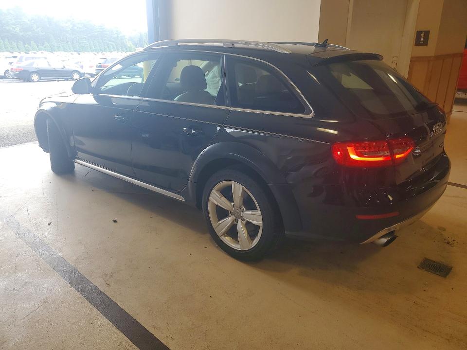 Снимка 2 от търг – 2013 AUDI A4 ALLROAD с VIN WA1VFAFL8DA130758