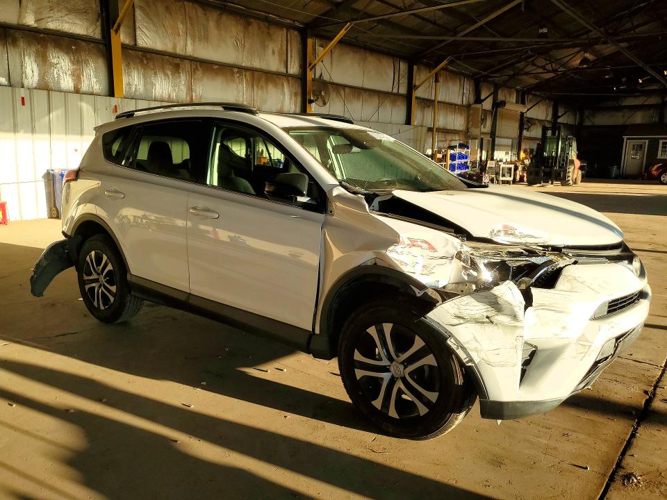 Photo 4 from auction – 2018 TOYOTA RAV4 with VIN JTMZFREV1JJ197237