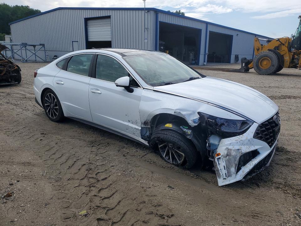 Снимка 4 от търг – 2021 HYUNDAI SONATA с VIN 5NPEH4J22MH086555