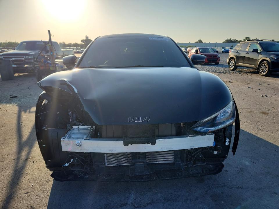 Photo 5 from auction – 2023 KIA EV6 with VIN KNDC34LA9P5611173