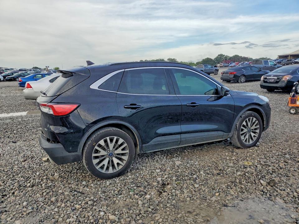 Photo 3 from auction – 2020 FORD ESCAPE with VIN 1FMCU9J98LUB57058