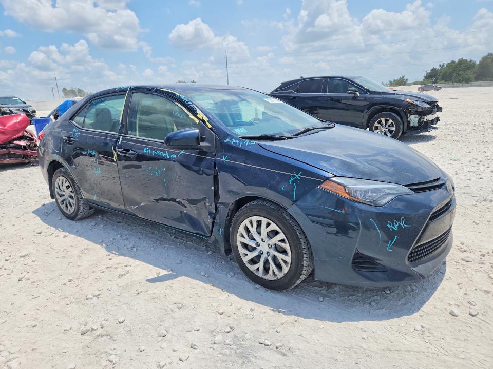 Photo 4 from auction – 2017 TOYOTA COROLLA with VIN 2T1BURHE0HC957859