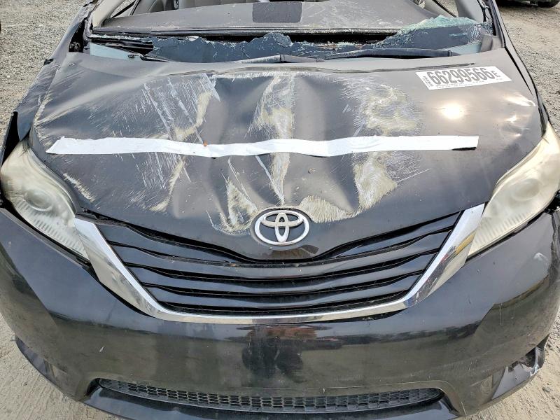 Photo 12 from auction – 2014 TOYOTA SIENNA with VIN 5TDJK3DC9ES074039