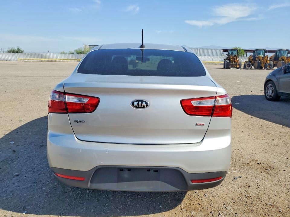 Photo 6 from auction – 2014 KIA RIO with VIN KNADM4A31E6352737