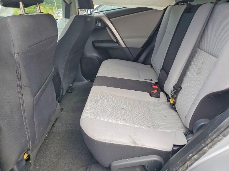 Photo 11 from auction – 2018 TOYOTA RAV4 with VIN JTMWFREV3JJ174027