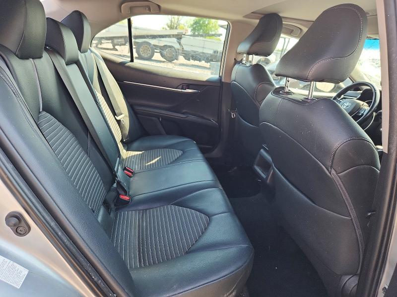 Photo 10 from auction – 2018 TOYOTA CAMRY with VIN 4T1B11HK2JU149713