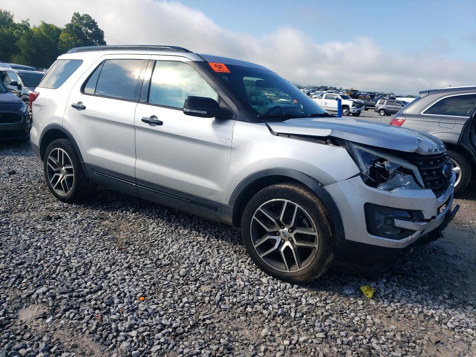 Photo 4 from auction – 2016 FORD EXPLORER with VIN 1FM5K8GT7GGB53728