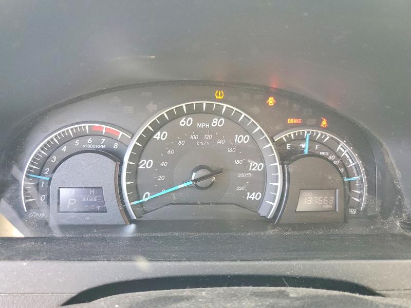 Photo 9 from auction – 2014 TOYOTA CAMRY with VIN 4T4BF1FK9ER371956