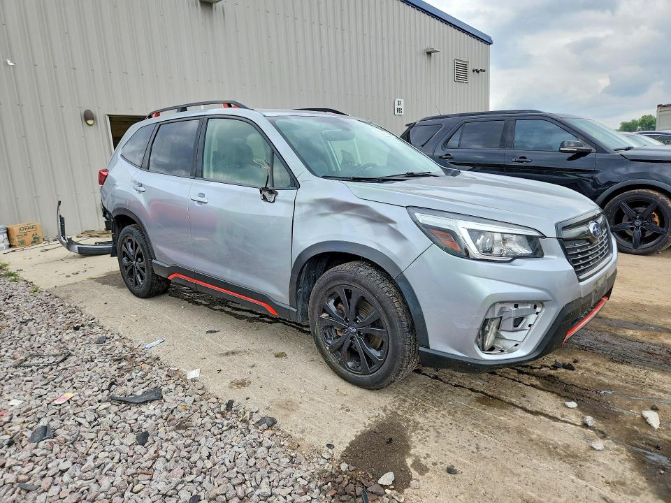Photo 4 from auction – 2019 SUBARU FORESTER with VIN JF2SKAPC0KH416791