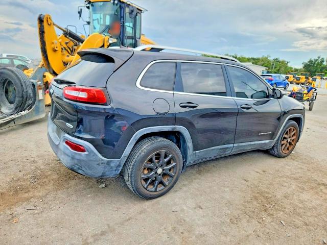 Photo 3 from auction – 2016 JEEP CHEROKEE with VIN 1C4PJLCB8GW291400