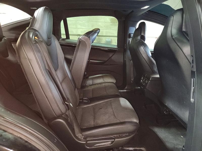 Photo 11 from auction – 2018 TESLA MODEL X with VIN 5YJXCAE26JF104047