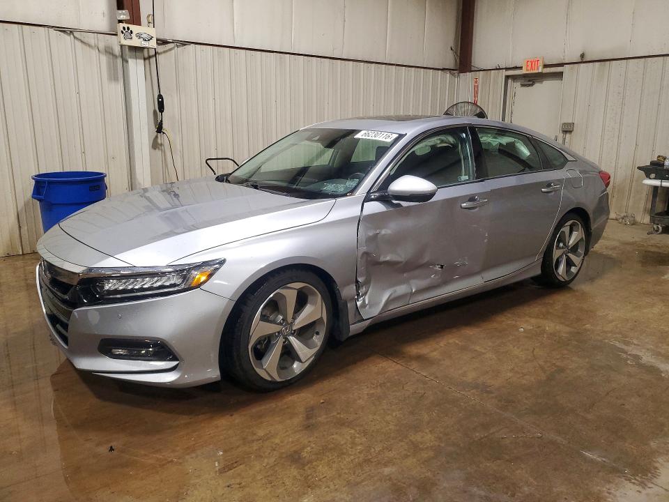 HONDA ACCORD 2019 with VIN 1HGCV2F96KA013012 - Photo from auction