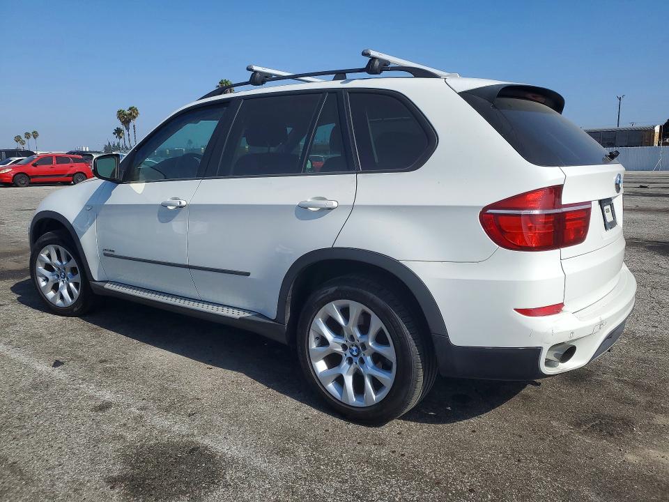 Photo 2 from auction – 2012 BMW X5 with VIN 5UXZV4C5XCL766455