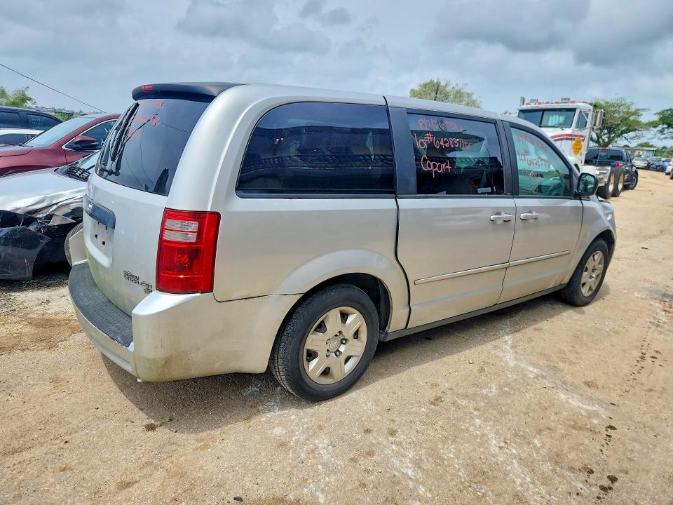 Photo 3 from auction – 2010 DODGE GRAND CARAVAN with VIN 2D4RN4DE0AR341608