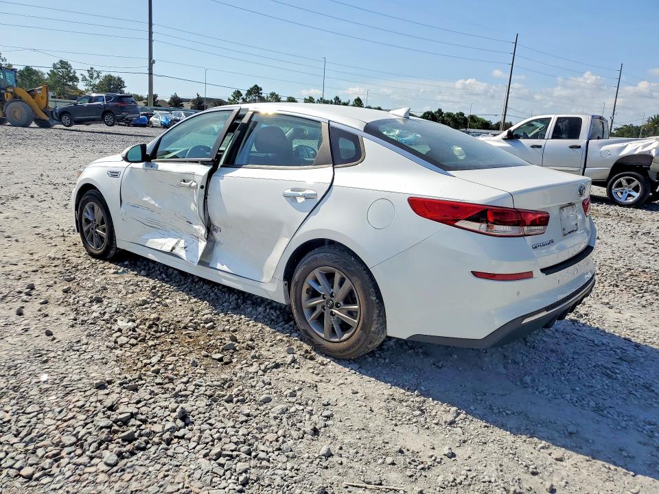 Photo 2 from auction – 2020 KIA OPTIMA with VIN 5XXGT4L32LG427752