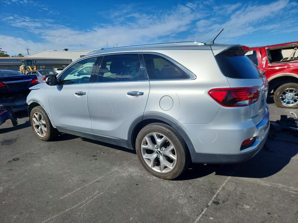 Photo 2 from auction – 2019 KIA SORENTO with VIN 5XYPH4A52KG599456