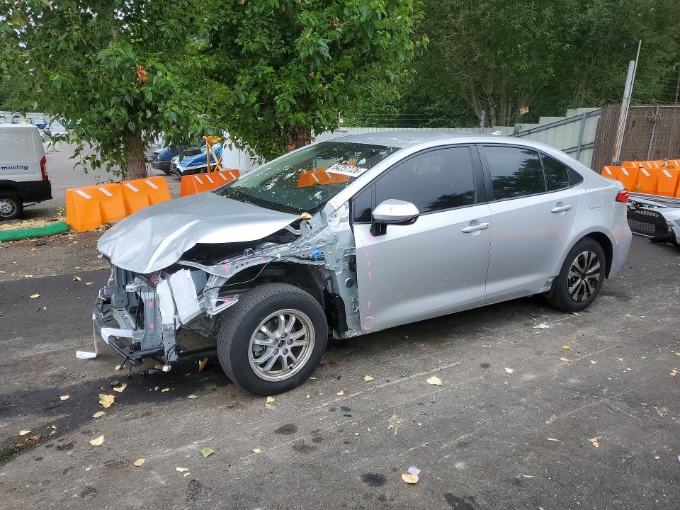 TOYOTA COROLLA 2022 with VIN JTDEAMDE7N3012118 - Photo from auction