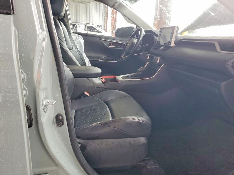 Photo 7 from auction – 2020 TOYOTA RAV4 with VIN 2T3J1RFV6LC108729