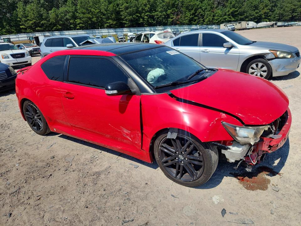 Фото 4 с аукциона – 2013 SCION TC с VIN JTKJF5C79D3054810