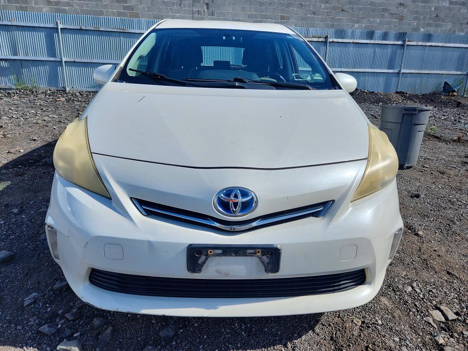 Photo 5 from auction – 2012 TOYOTA PRIUS V with VIN JTDZN3EU6C3069137