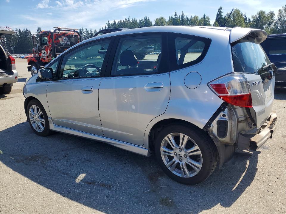Photo 2 from auction – 2011 HONDA FIT with VIN JHMGE8H56BC000339