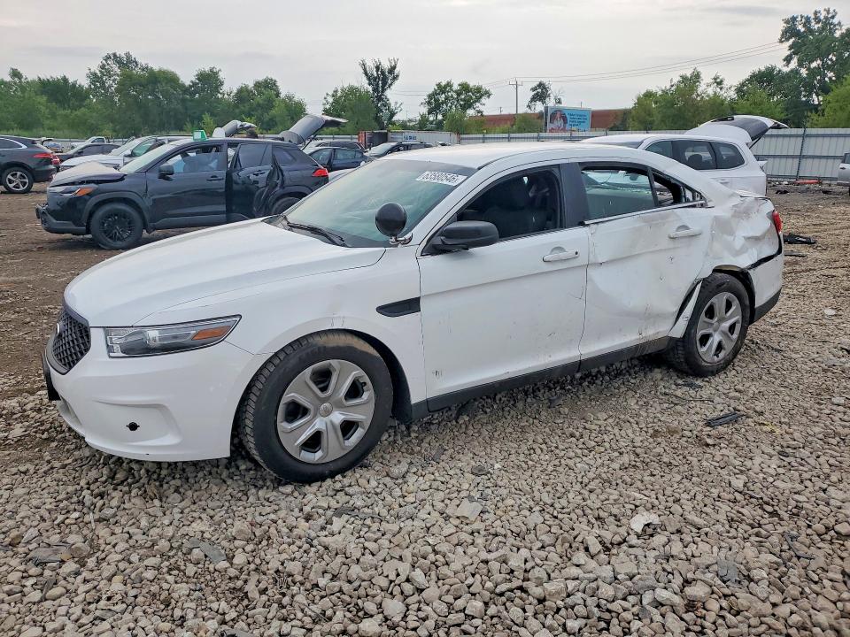 FORD TAURUS 2016 with VIN 1FAHP2L87GG105573 - Photo from auction