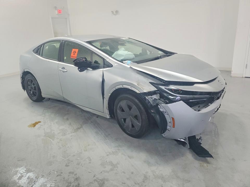 Photo 4 from auction – 2023 TOYOTA PRIUS with VIN JTDACAAU6P3007546